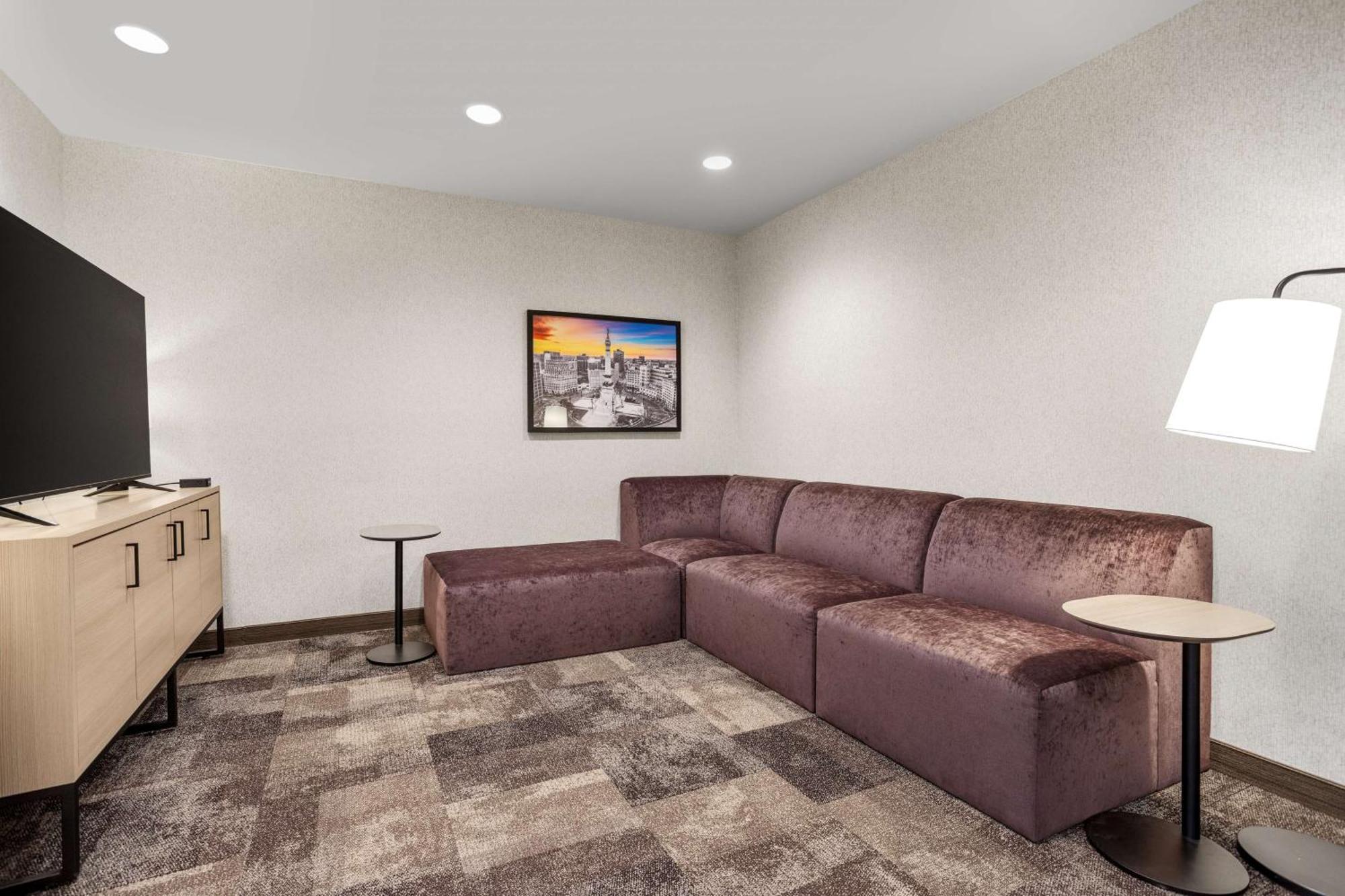 Home2 Suites By Hilton Indianapolis North At Intech Park Ngoại thất bức ảnh